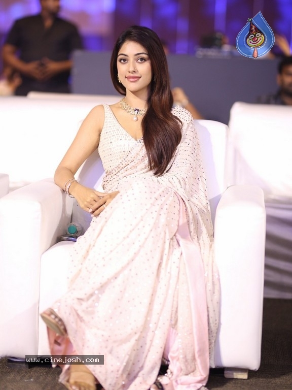 Anu Emmanuel Photo - 1 / 20 photos