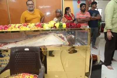 Celebs Pay homage to Chandra Mohan  - 7 of 24