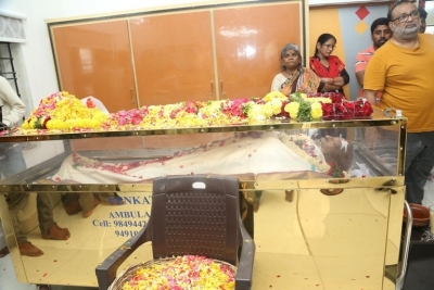 Celebs Pay homage to Chandra Mohan  - 12 of 24