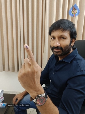Tollywood Celebs Cast Their Votes - 45 of 60