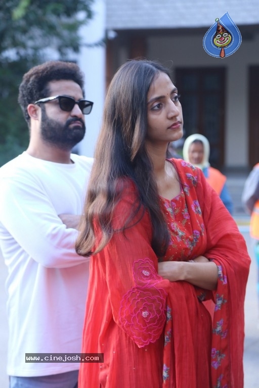 Tollywood Celebs Cast Their Votes - 8 / 60 photos