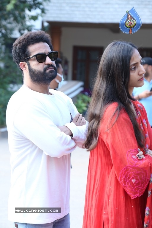 Tollywood Celebs Cast Their Votes - 57 / 60 photos