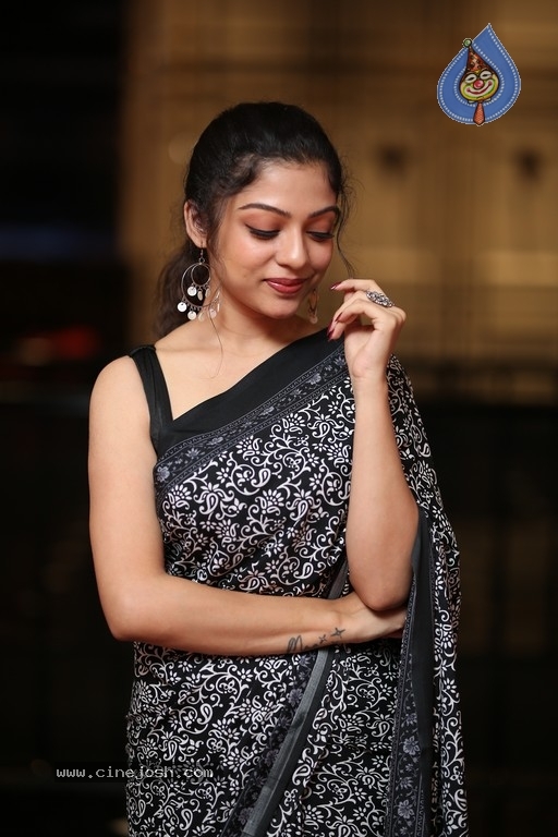 Varsha Bollamma Photos - 13 / 40 photos