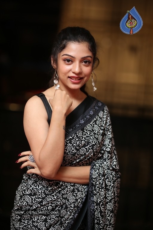 Varsha Bollamma Photos - 25 / 40 photos