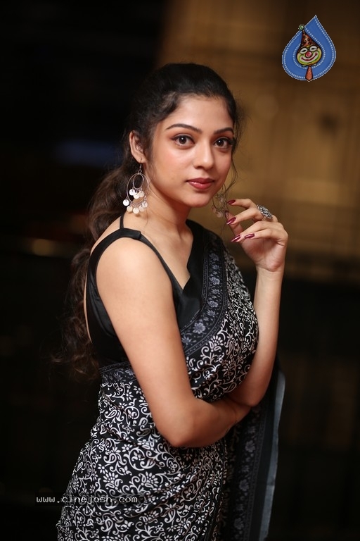 Varsha Bollamma Photos - 26 / 40 photos