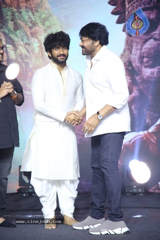 Hanu Man Pre Release Event - 7 / 21 photos