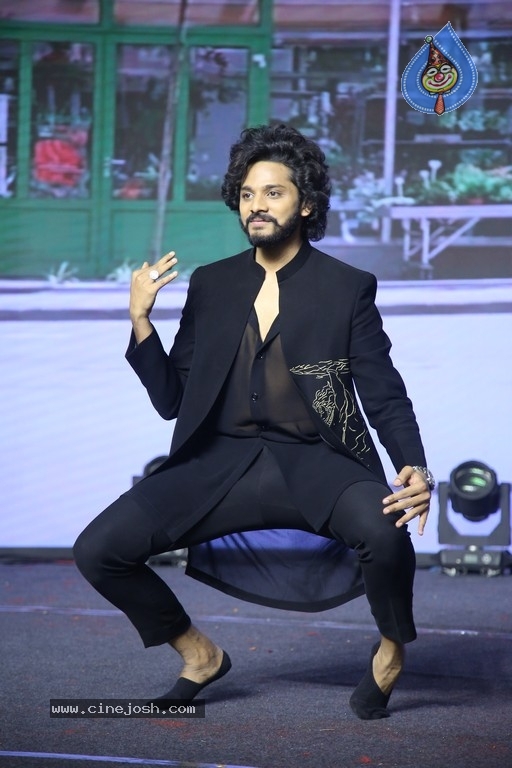 Hanu Man Pre Release Event - 19 / 21 photos