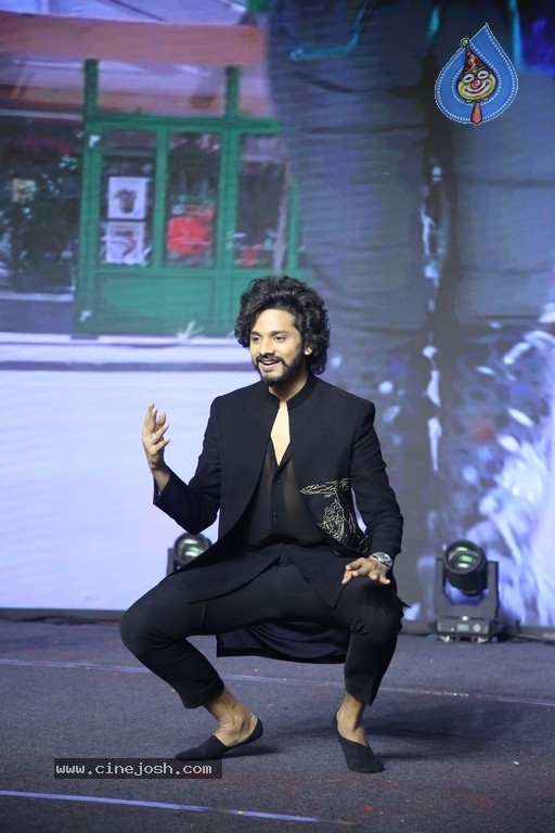 Hanu Man Pre Release Event - 20 / 21 photos