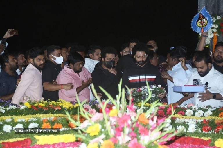 Nandhamuri Heros at NTR 28th Death Anniversary - 21 / 58 photos