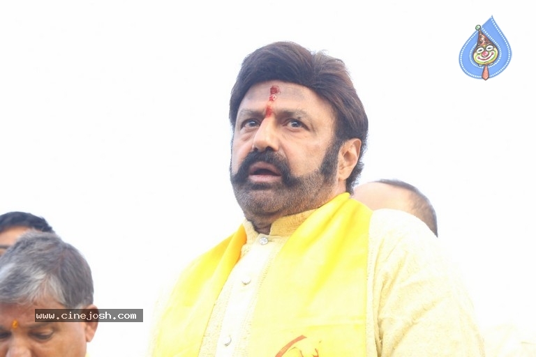 Nandhamuri Heros at NTR 28th Death Anniversary - 49 / 58 photos