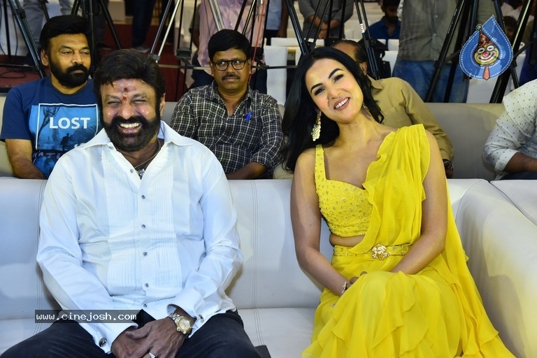 Legend Blockbuster 10 Years Celebration - 18 / 80 photos