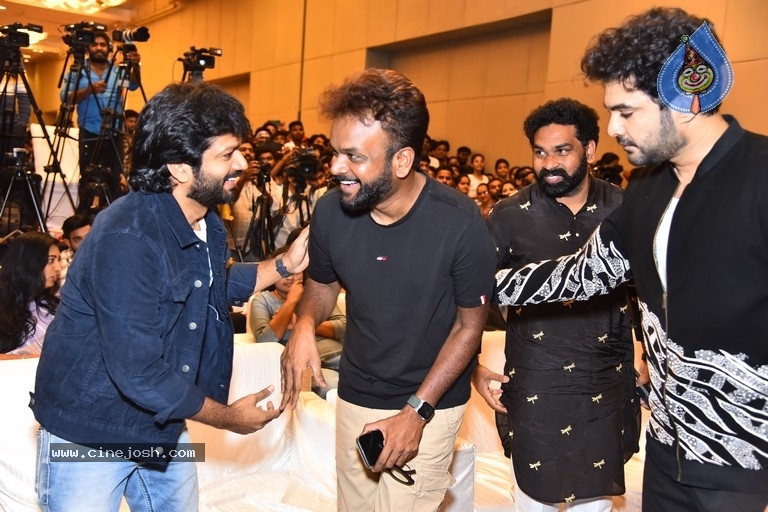 Tillu Square Pre Release Event - 16 / 21 photos