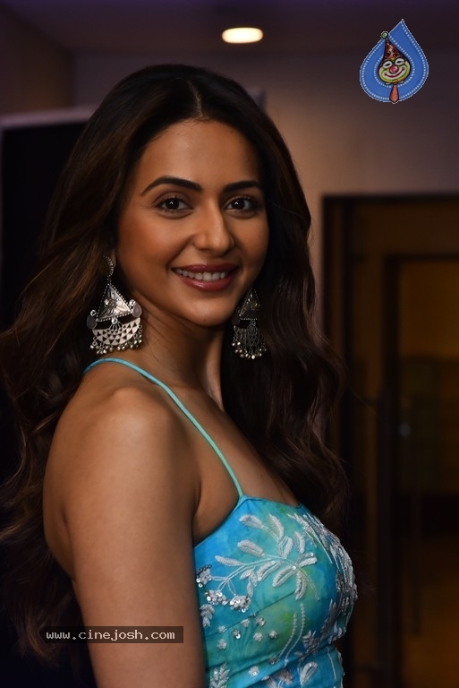 Rakul Preet Photos - 16 / 20 photos