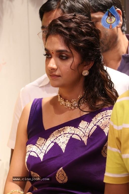 Keerthy Suresh Launches Mangalya Shopping Mall - 2 / 20 photos