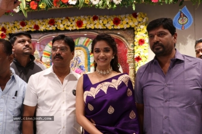 Keerthy Suresh Launches Mangalya Shopping Mall - 10 of 20