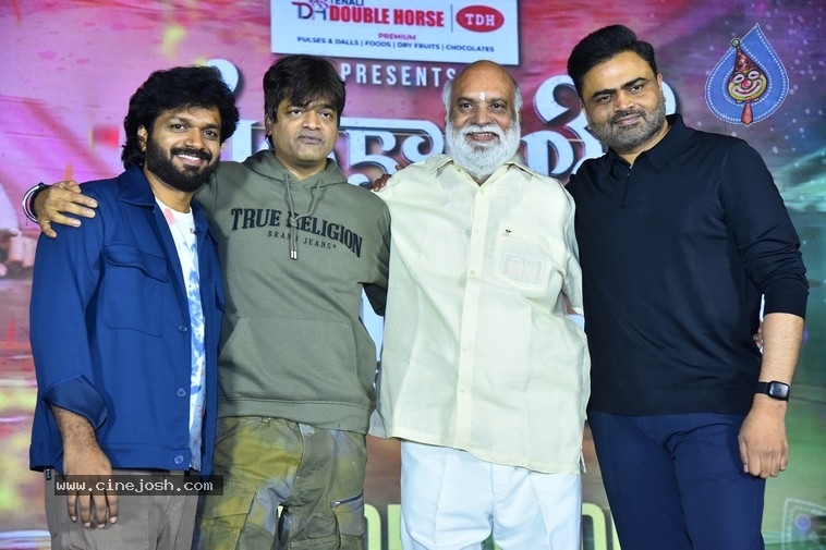 Sankranthiki Vasthunam Victory Veduka - 12 / 56 photos