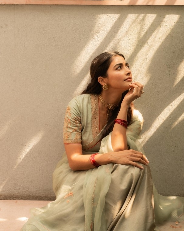 Pooja Hegde Photos - 1 / 19 photos