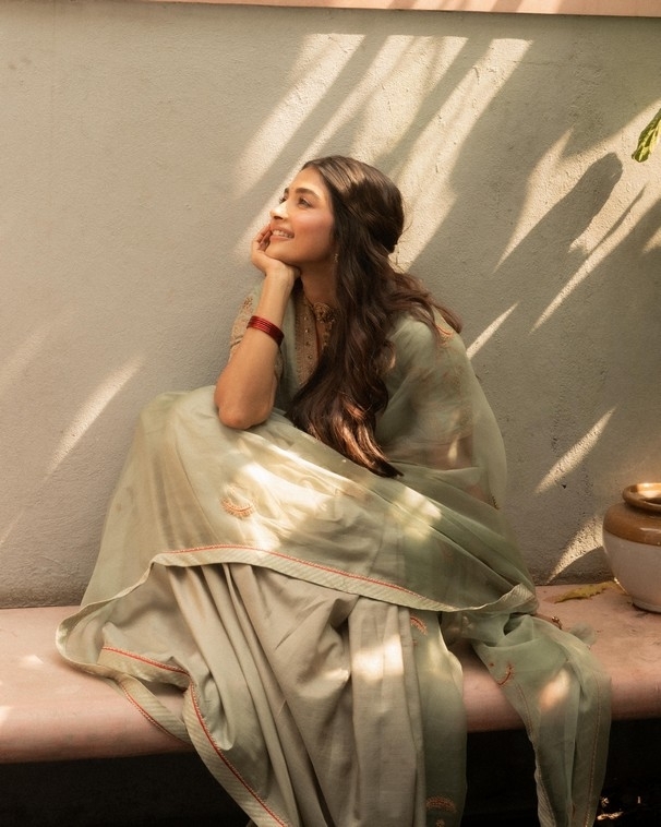 Pooja Hegde Photos - 14 / 19 photos