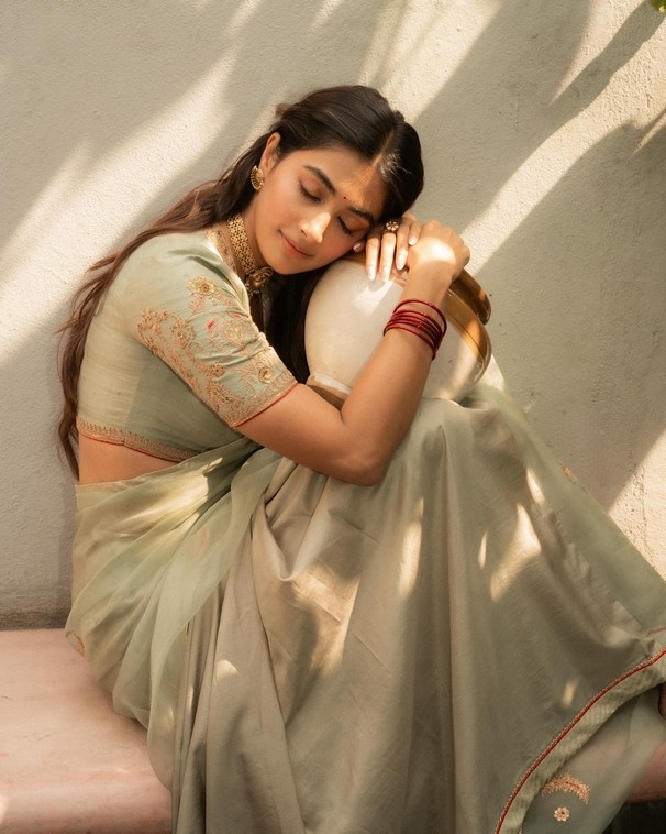 Pooja Hegde Photos - 16 / 19 photos