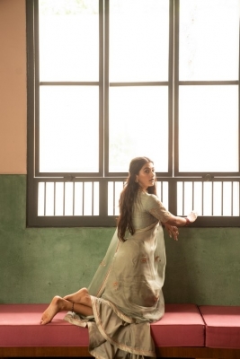 Pooja Hegde Photos - 7 of 19