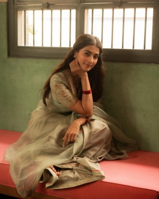 Pooja Hegde Photos - 9 of 19