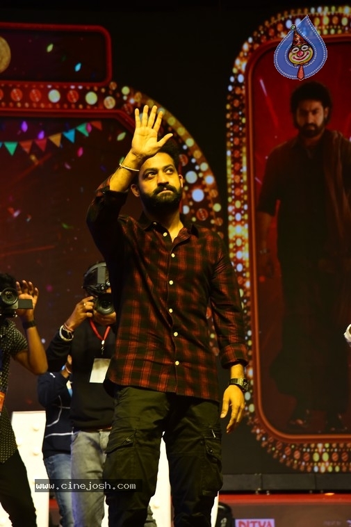 Mad Square SM - 25 / 63 photos