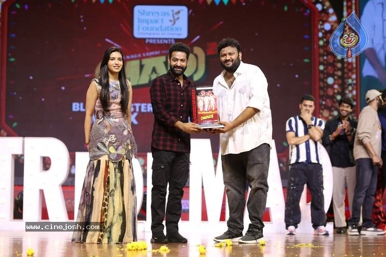 Mad Square SM - 27 / 63 photos