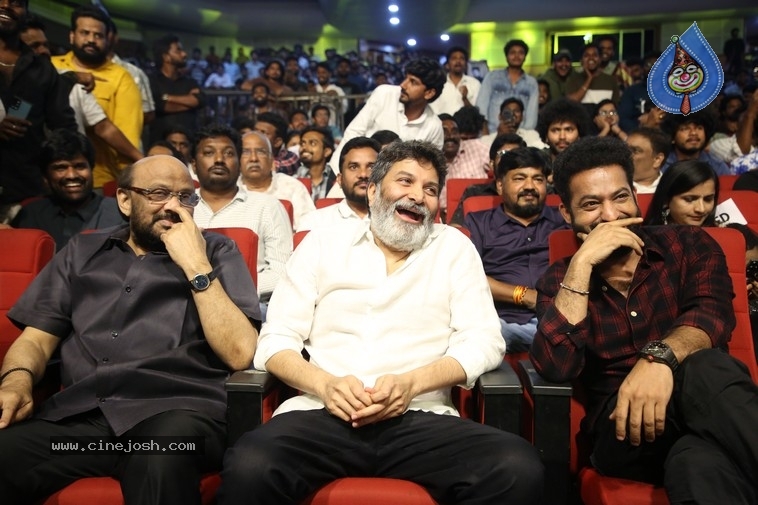 Mad Square SM - 42 / 63 photos