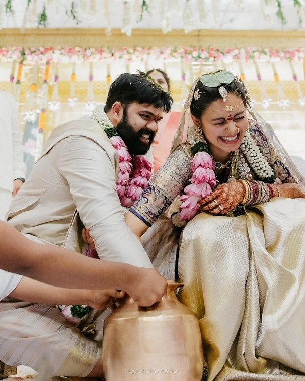 Abhinaya Wedding Photos - 4 / 8 photos