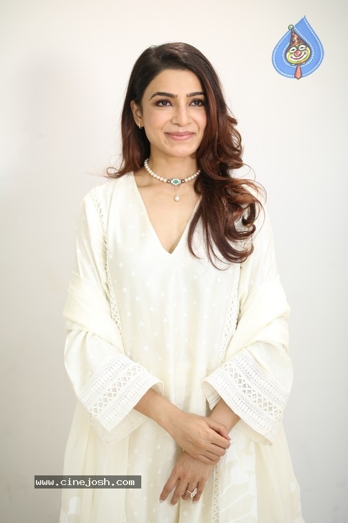 Samantha Photos - 1 / 20 photos