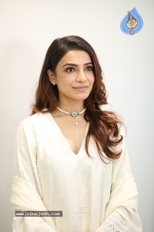 Samantha Photos - 15 / 20 photos