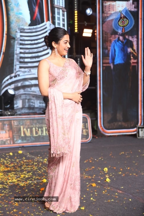 Rashmika Mandanna - 8 / 21 photos