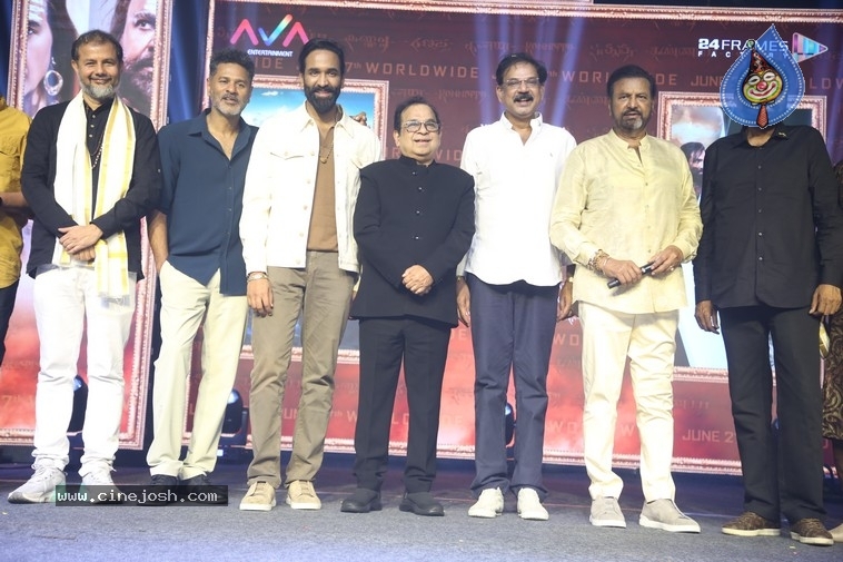 Kannappa Pre Release Event - 14 / 59 photos