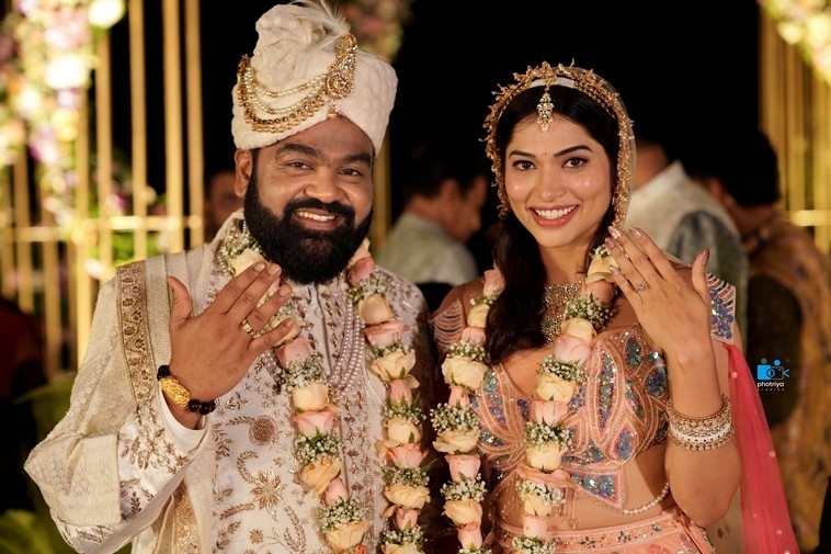 Subhashree Engagement Photos - 14 / 15 photos