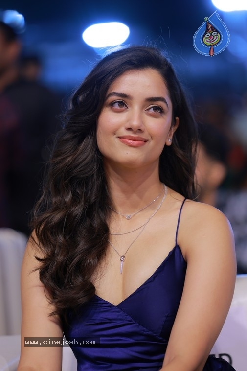 Bhagyashri Borse Photos - 7 / 21 photos