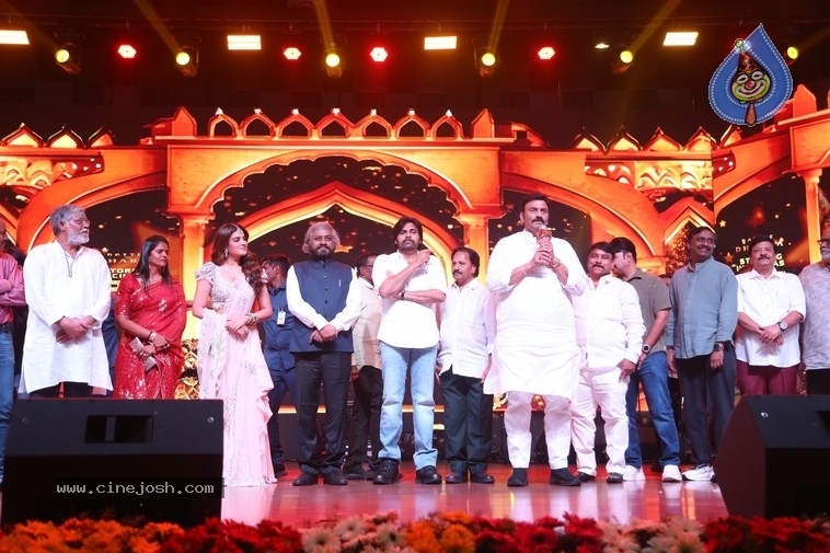 Hari Hara Veera Mallu Event - 28 / 35 photos