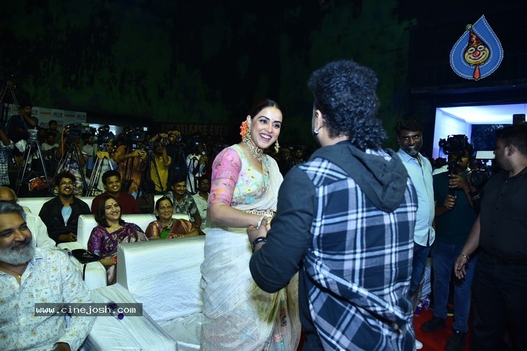 Junior Pre Release Event - 13 / 42 photos