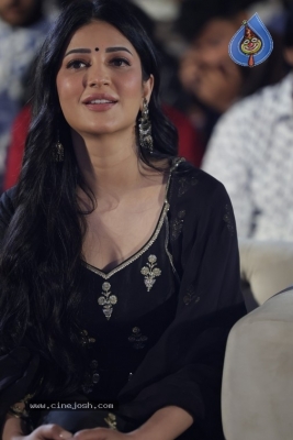 Shruti Haasan Photos - 8 of 21