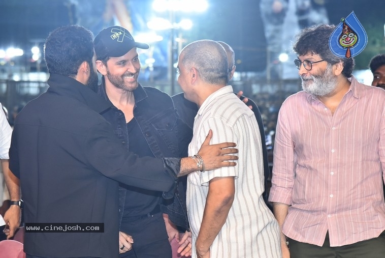 War2 Pre Release Event - 8 / 53 photos