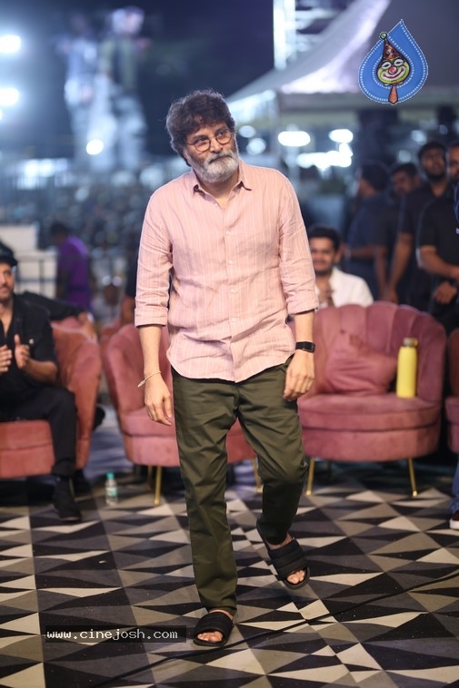 War2 Pre Release Event - 11 / 53 photos