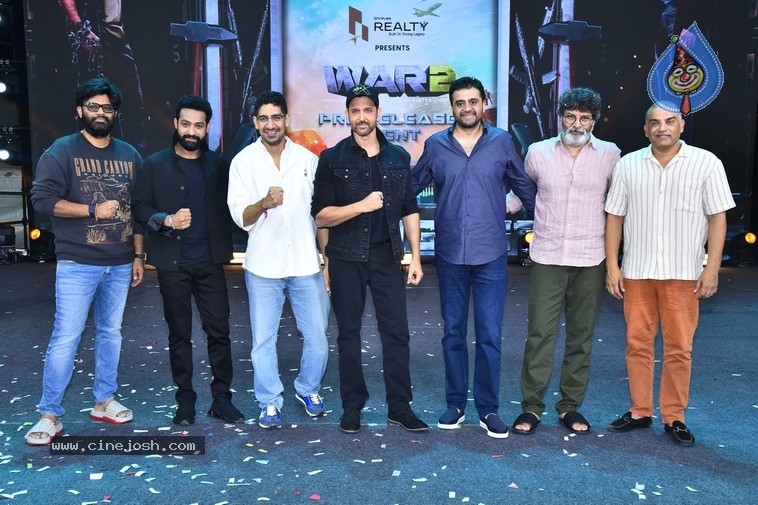 War2 Pre Release Event - 12 / 53 photos