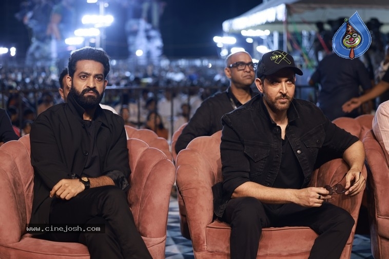 War2 Pre Release Event - 15 / 53 photos