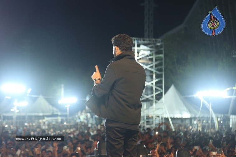 War2 Pre Release Event - 17 / 53 photos