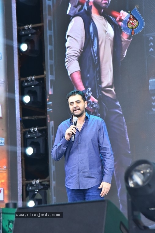 War2 Pre Release Event - 49 / 53 photos