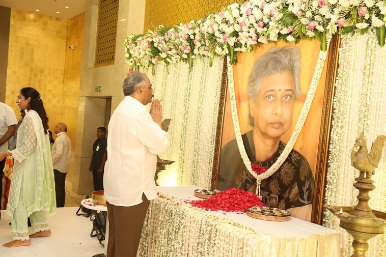 Nandamuri Padmaja 13th Day Ceremony - 15 / 45 photos