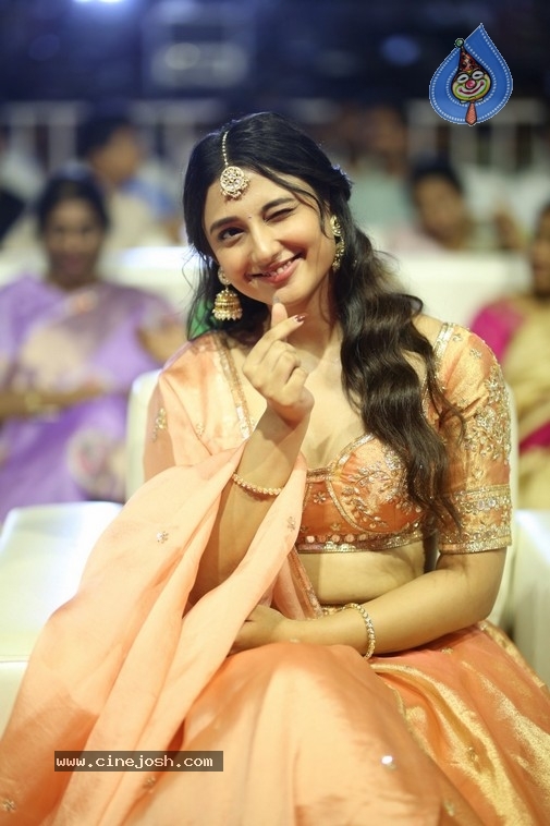 Mirai Pre Release Event - 7 / 35 photos