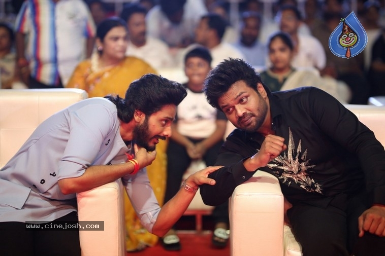 Mirai Pre Release Event - 17 / 35 photos