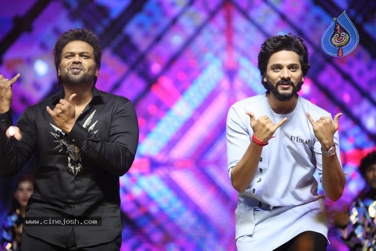 Mirai Pre Release Event - 32 / 35 photos