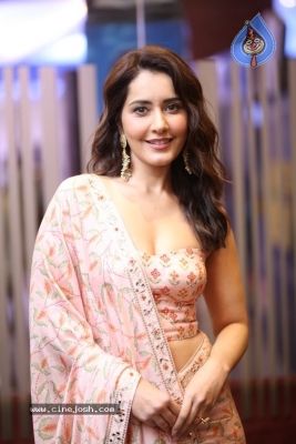 Raashii Khanna Photos - 1 of 20