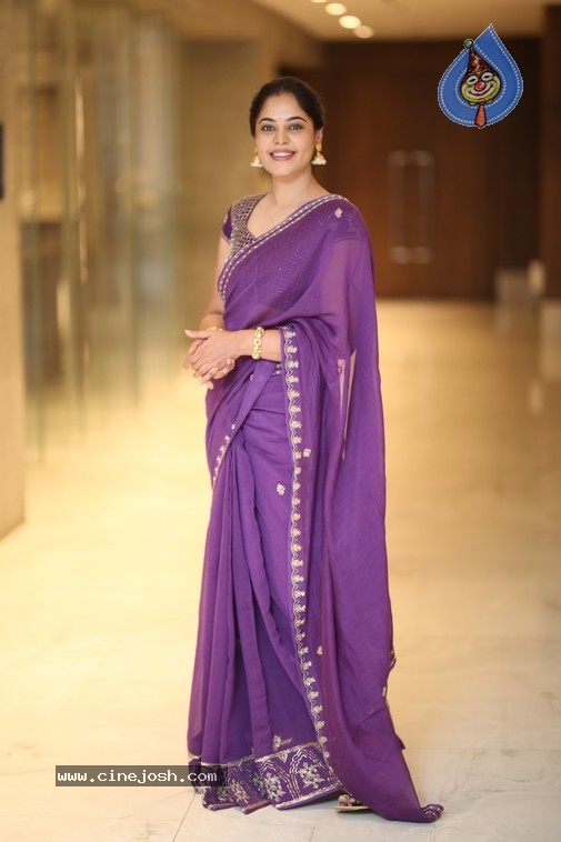 Bindu Madhavi Photos - 9 / 16 photos